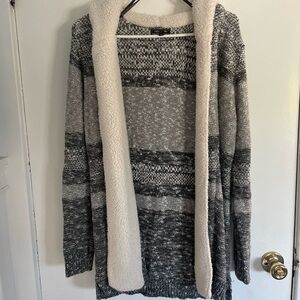 Closet Clear Out Sale! Lety & Me Comfy Gray & White Striped Sweater Sherpa Hood